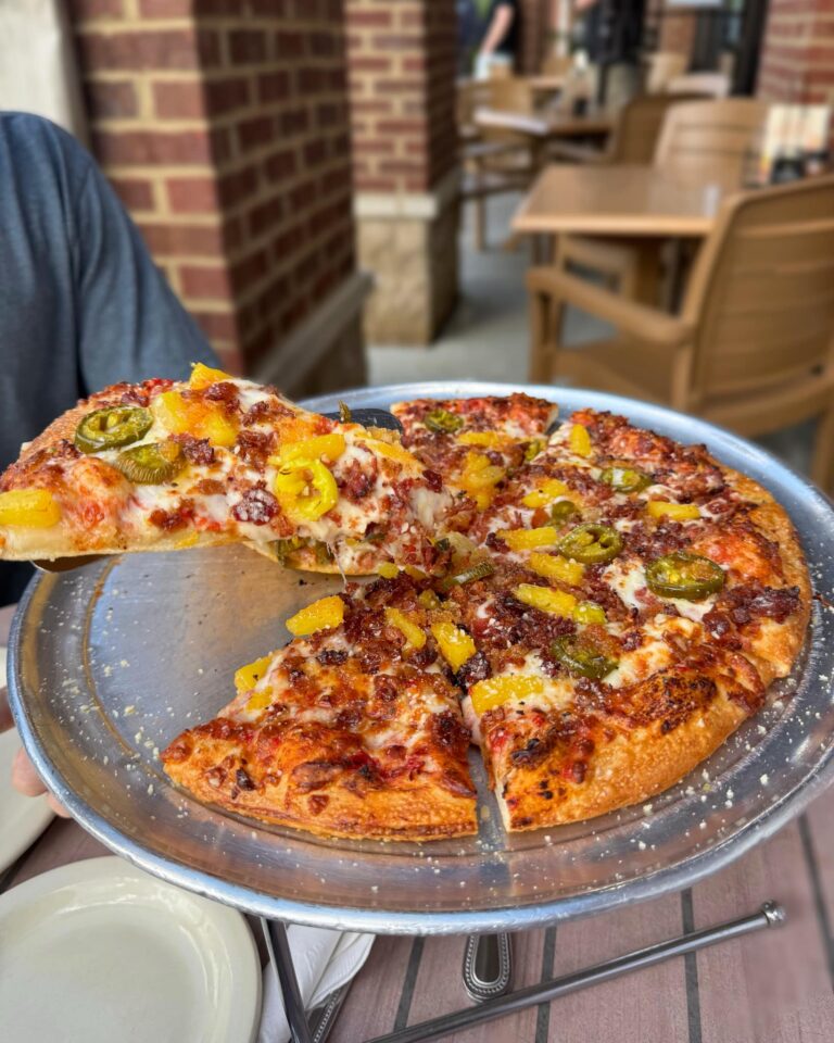 443696173 427974626842423 1703590171090523345 n 768x960